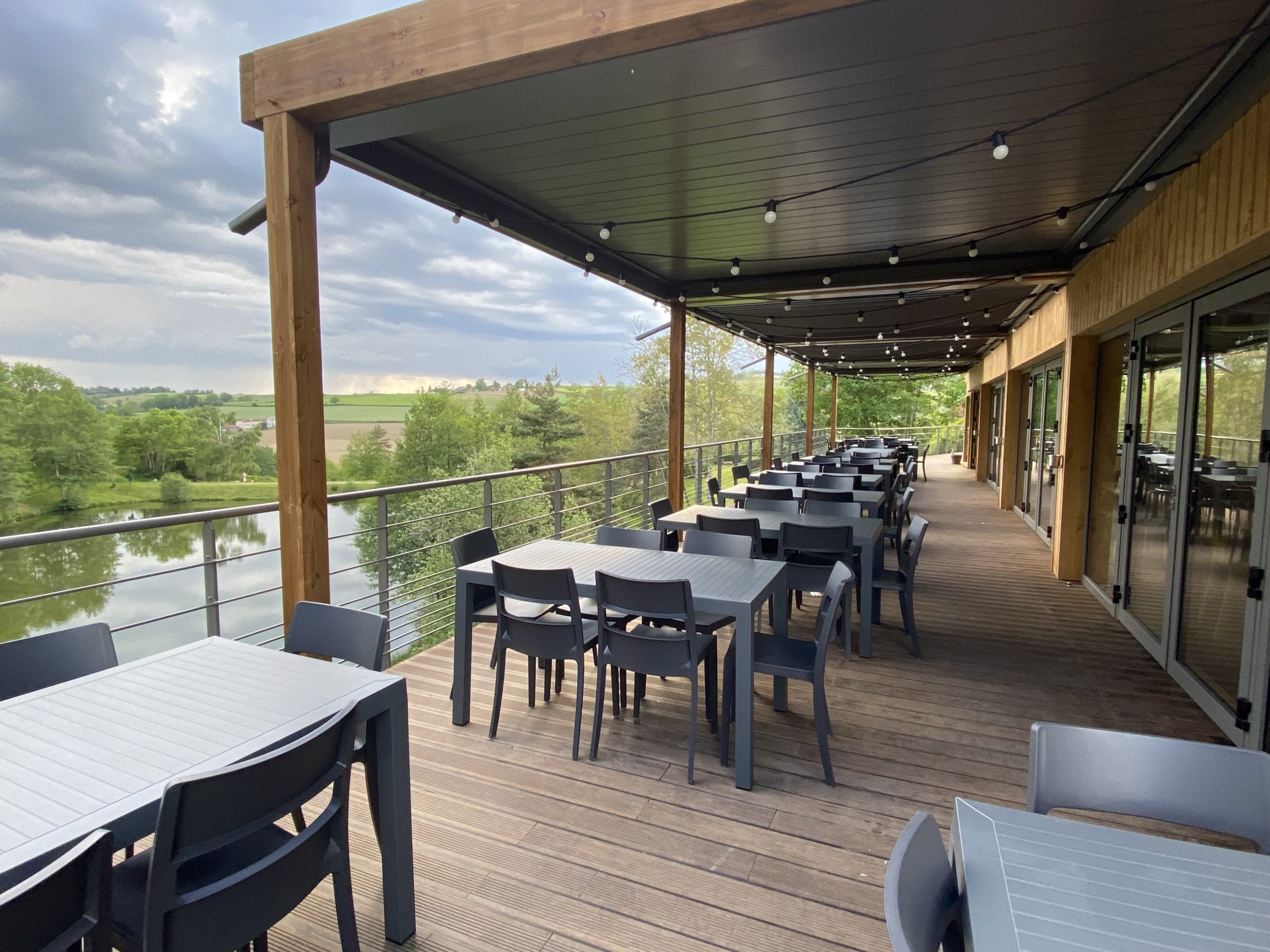 terrasse-restaurant-1-scaled